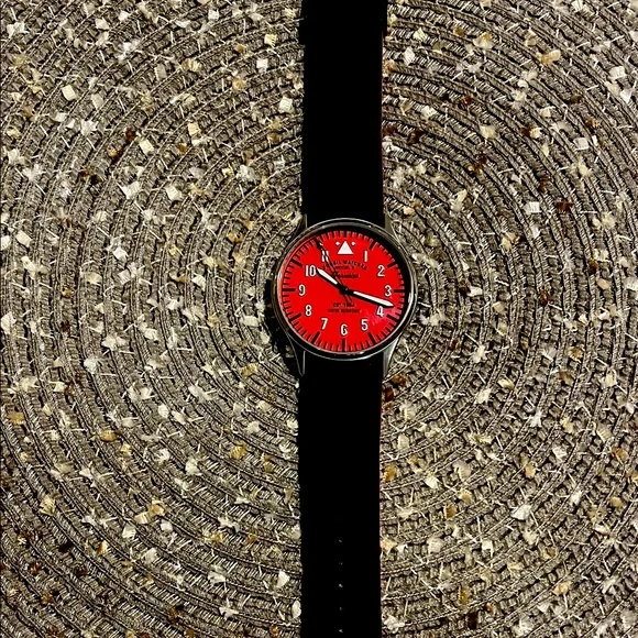 Fossil model 8 Forrester Red Dial Wristwatch with Black Strap - Picture 2 of 10